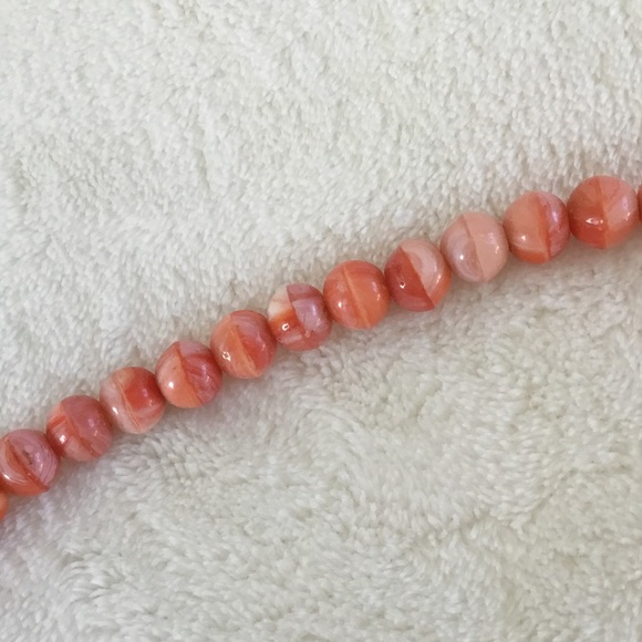 🎁FREE ADD-ON🎁 Vintage marble rubber beaded necklace - Picture 3 of 3
